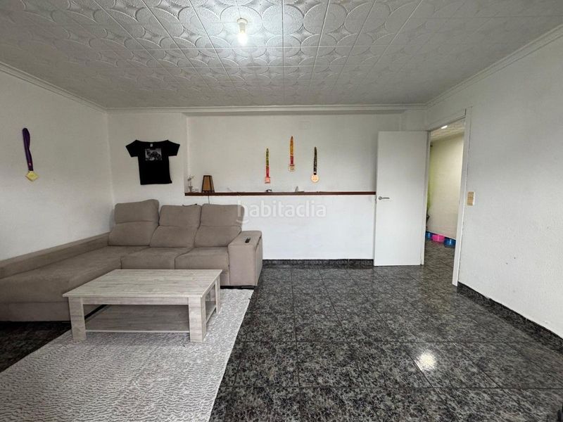 Foto c31db550-9e7e-40b3-8729-1354ee0c2817. Pis a Algemesí
