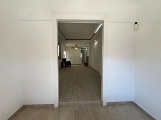 Casa en Aldaia. Casa independiente reformada con terraza