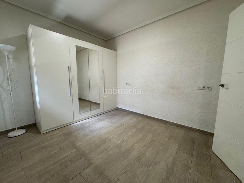 Foto 70d0458b-6b9b-45ea-b41a-610695fe52d3. Casa a Aldaia