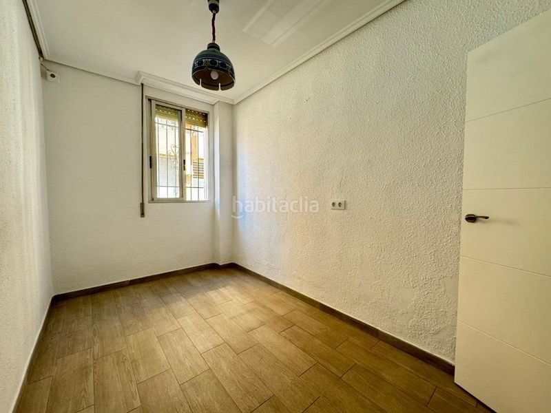 Foto 765f03e1-dfbb-41d7-b5dc-b4f52beb2844. Casa a Aldaia