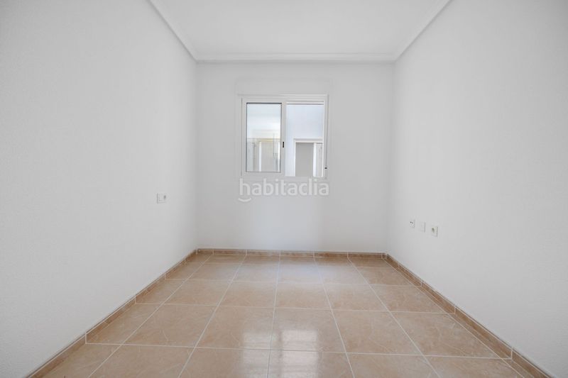 Foto 650ae9eb-ac98-45e4-9971-7bdc6fb72d0c. Apartament amb piscina a San Fulgencio