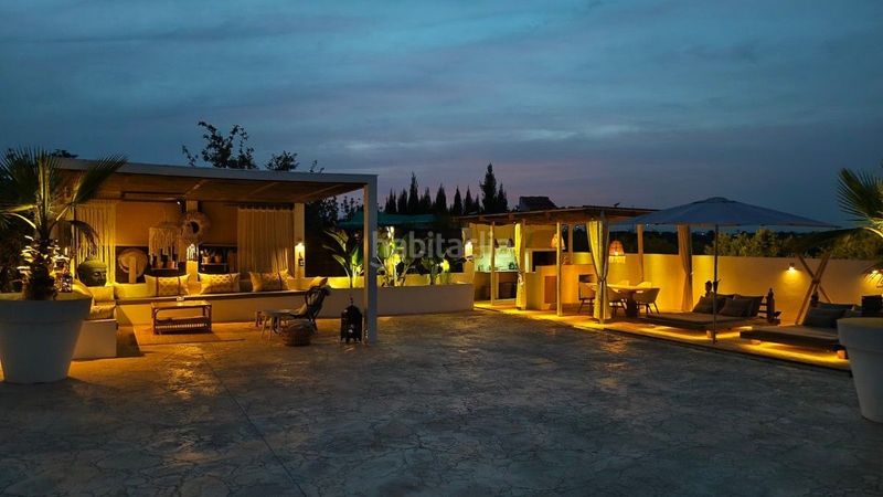 Foto d251520d-e936-460e-bccf-81ab8e02bd05. Casa amb piscina a Monserrat