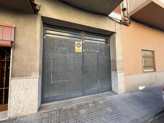 Local Comercial a Alberic. Local comercial con posibilidad de alquiler con opcion a compra