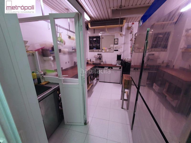 Foto 7ec38b72-8db4-47c1-8411-eb44c69ca818. Local comercial a Gros Donostia - San Sebastián