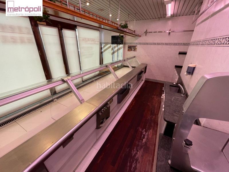 Foto 953e0e2e-8a5f-42a3-9ca8-385d4ea3f5b9. Local comercial a Gros Donostia - San Sebastián