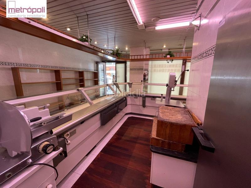 Foto fa5571bf-8aa2-4142-9a42-21ed35490084. Local comercial a Gros Donostia - San Sebastián