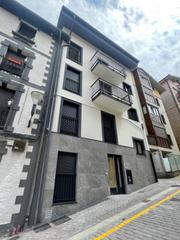 Dúplex a Astigarraga. Dúplex de obra nueva a estrenar en el centro de astigarraga!