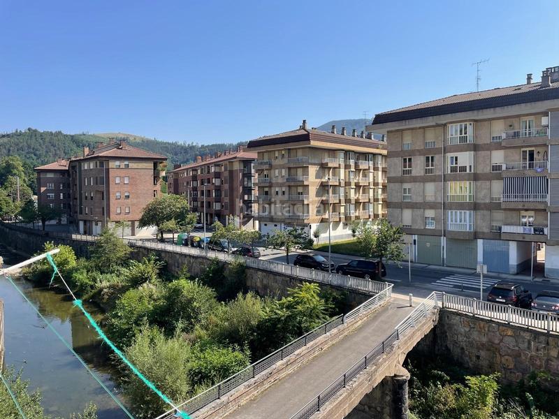 Foto 1d0b82d6-f05b-41a0-b973-369247bcaf04. Piso  para vivir o para inversión en Azkoitia