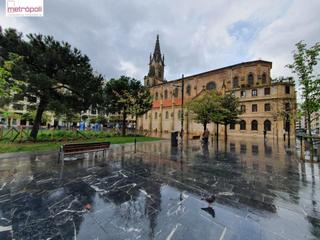 Local commercial à Gros. Venta de local comercialen gros con alta rentabilidad