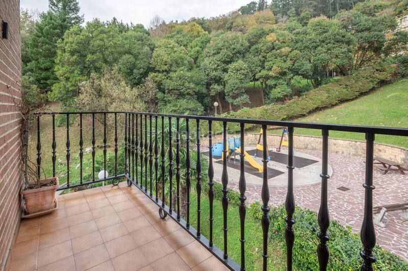 Foto dd74df8c-ec0f-411e-8dd2-304108cf8095. Appartamento con riscaldamento parcheggio in Ategorrieta-Ulía Donostia - San Sebastián