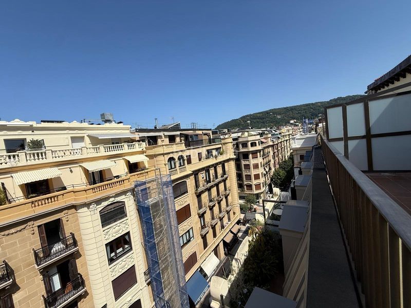 Foto b2e96b1c-2e59-4a21-b15a-c37b049fb302. Àtic amb calefacció a Gros Donostia - San Sebastián