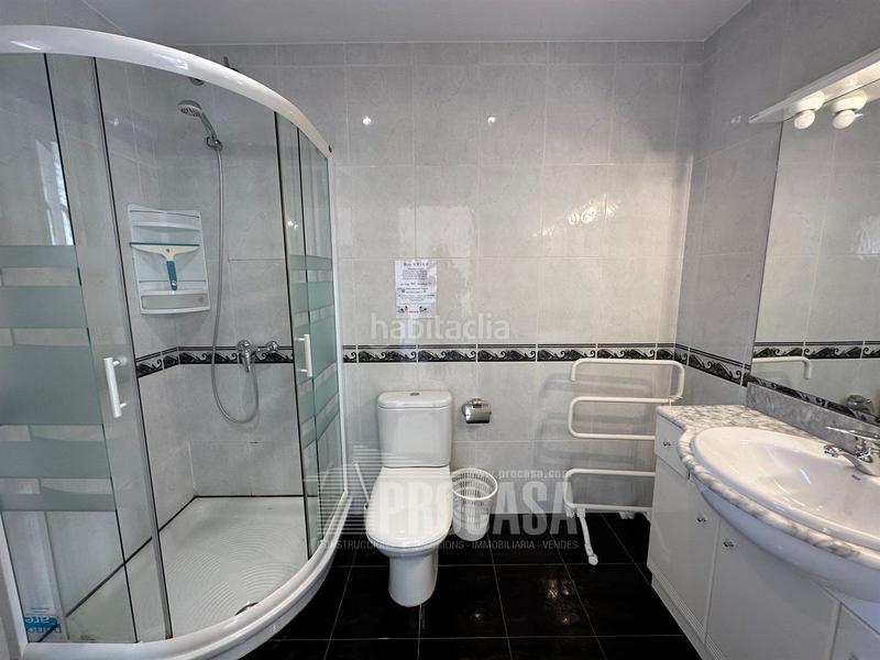 Foto 4b899cfe-dcd1-47f5-af33-be55e0ababa7. Chalet casa individual cerca del centro en Carmençó Empuriabrava
