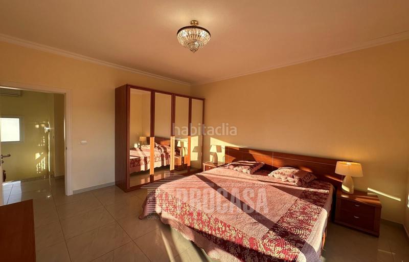 Foto 678ce7da-580d-41f3-8e24-9e5d99bfc400. Chalet casa individual cerca del centro en Carmençó Empuriabrava