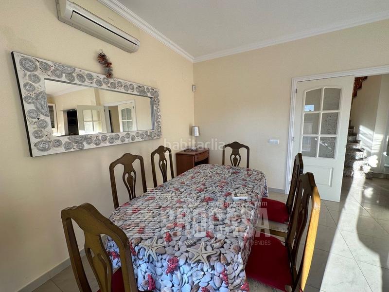 Foto 93d204e8-9e87-4545-a176-dc80b582b877. Chalet casa individual cerca del centro en Carmençó Empuriabrava