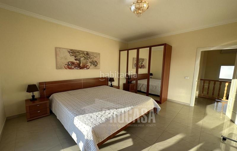 Foto b954ade1-3f1a-48e1-9c3a-0b45adaf05e1. Chalet casa individual cerca del centro en Carmençó Empuriabrava