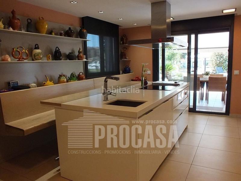 Foto 1f249fd4-24f9-4de5-859a-a64605edebf4. Chalet with heating pool in Santa Margarida Roses