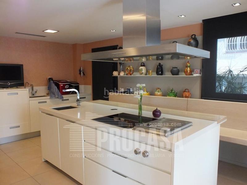 Foto 2affeea2-04d8-4ef0-bffc-a8788015f8ef. Chalet with heating pool in Santa Margarida Roses