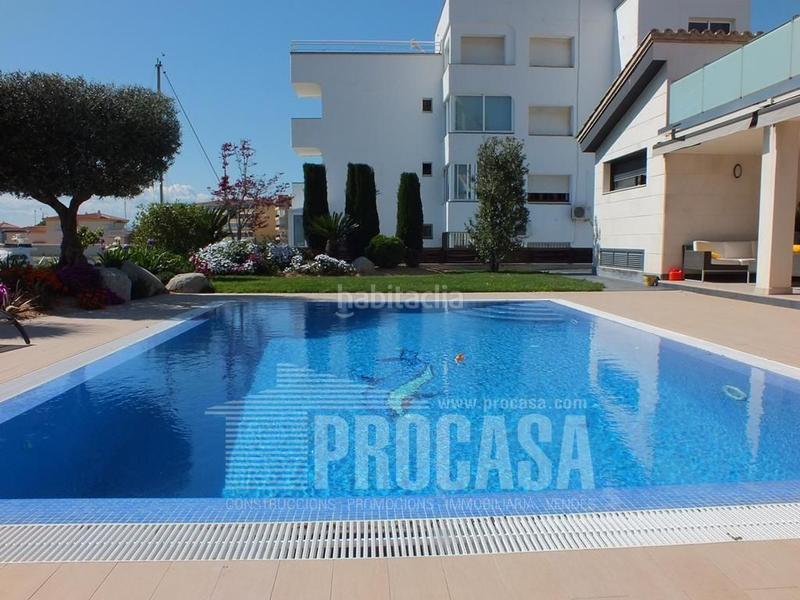 Foto 4ce5bf3e-a5c5-4b1c-a2f9-d7f894fc8948. Chalet with heating pool in Santa Margarida Roses