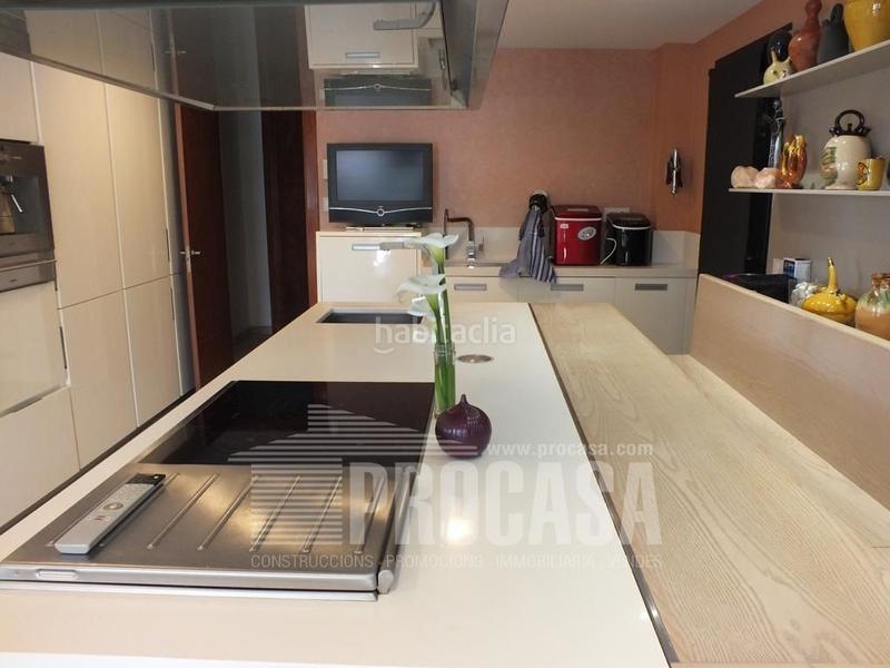 Foto 7a11b291-1c81-487a-a5b0-3c00f0512e7d. Chalet with heating pool in Santa Margarida Roses