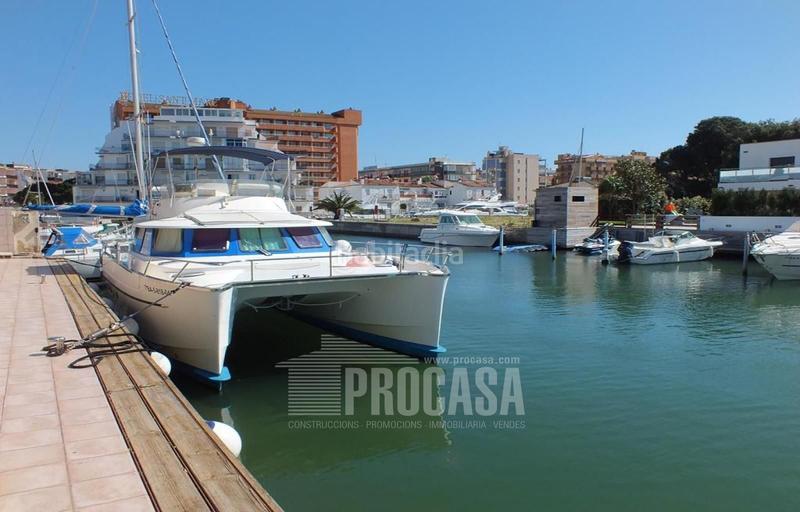 Foto e899aeff-dfde-49f3-9966-45f2a60160d6. Chalet with heating pool in Santa Margarida Roses