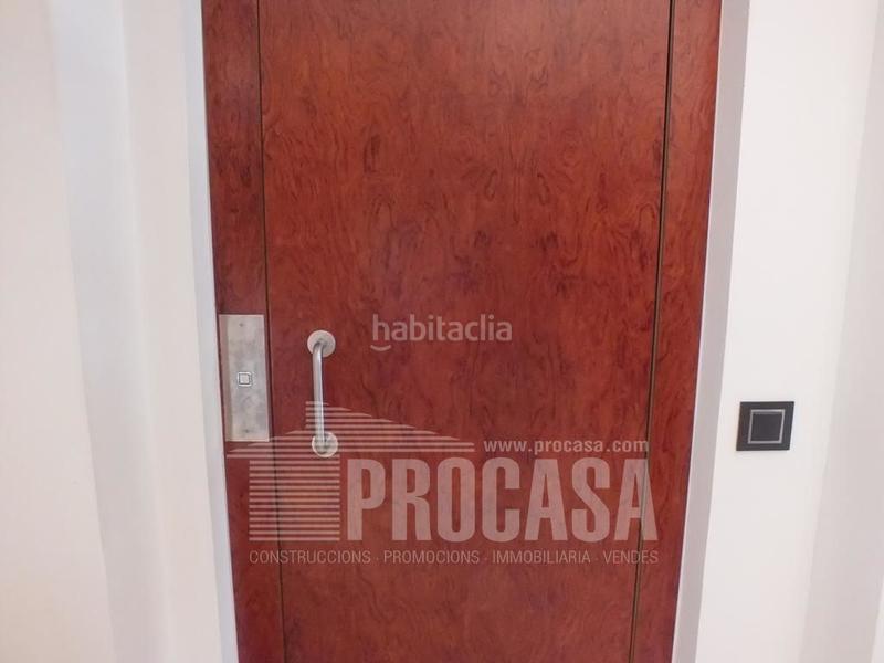 Foto ec0f7405-37cb-4192-a6ca-3fc788ffcb81. Chalet with heating pool in Santa Margarida Roses