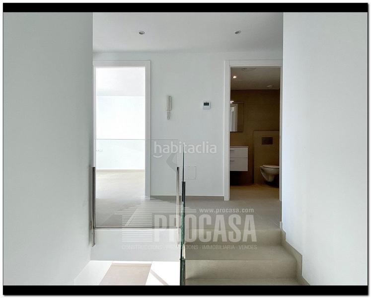 Foto 2327b912-7a1c-4d40-afed-452516c4e8f7. Chalet casas con piscina de nueva construcción en Empuriabrava