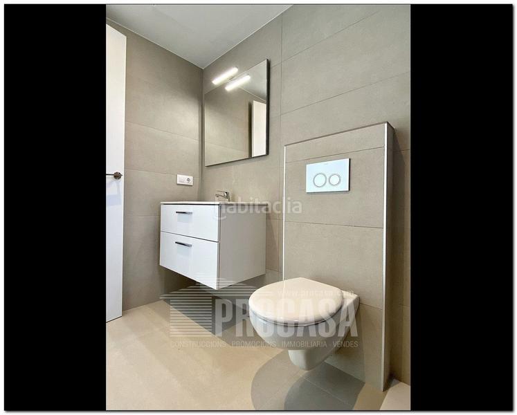 Foto e9ffe950-a419-4fdc-bfda-bfa0761c4779. Chalet casas con piscina de nueva construcción en Empuriabrava