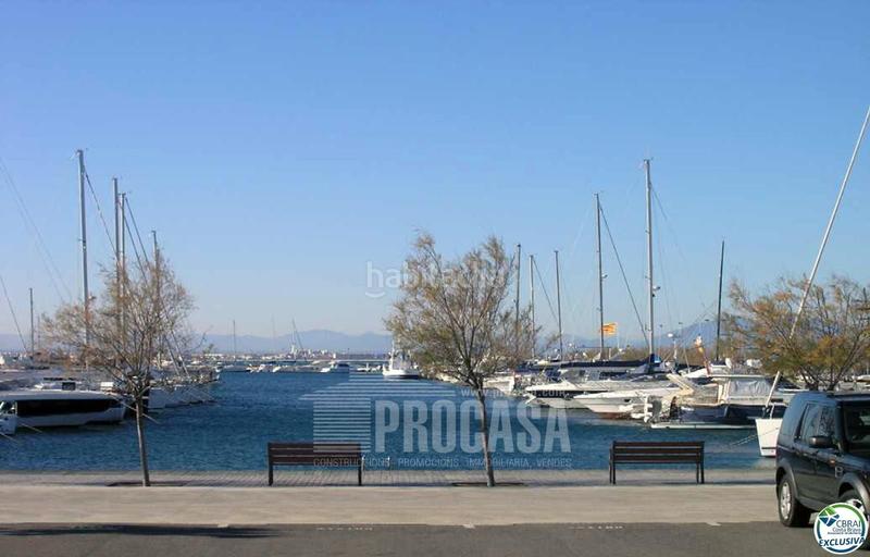 Foto dc4b768e-d3f7-4ae2-9c90-e16cd883f3c8. Piso apartamento en primera línea de mar en Puig Rom-Canyelles-Almadrava Roses