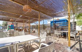 Locale commerciale  N/a. Fabuloso hostal con restaurante