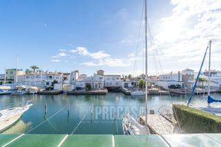 Xalet  Salins 4rta linea. Casa con 15m de amarre antes de los puentes  salins