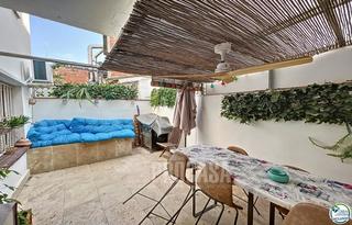 Flat  De rhode. Apartamento de 6 dormitorios a pocos pasos de la playa