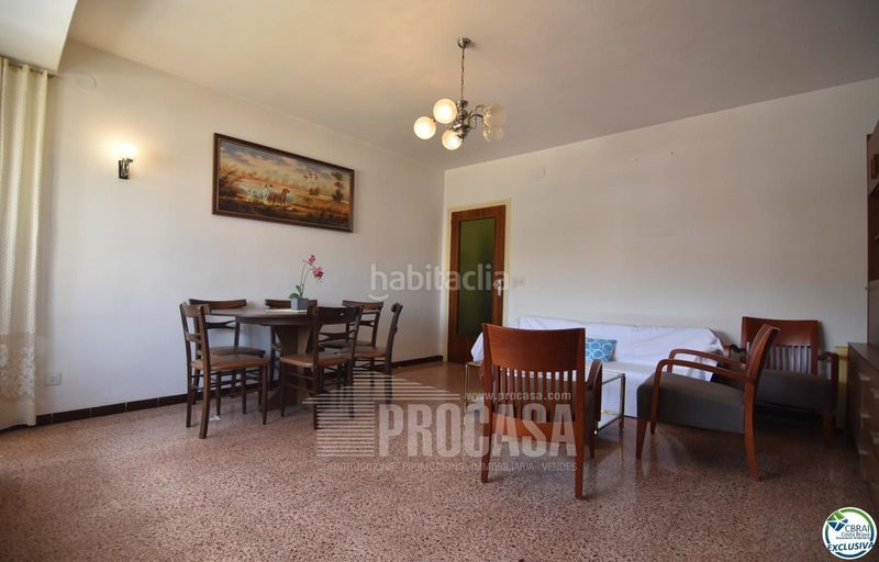 Foto 00c5859a-4138-499d-a2c4-0a6c06f7e384. Pis a Centre Roses