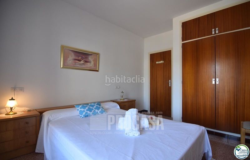 Foto 212af57a-d401-42bc-adf2-41f7e2381e9a. Pis a Centre Roses