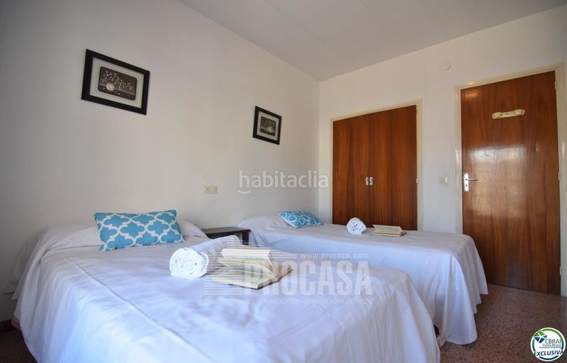 Foto 257032ce-9acf-4ae9-9d56-d22299b2bd7f. Pis a Centre Roses