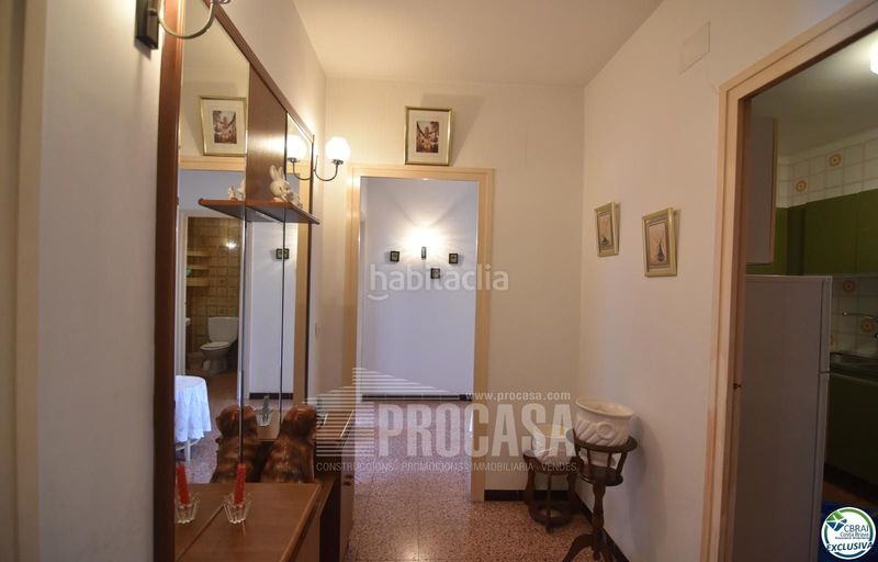 Foto 39a83583-e9c4-49a0-b12d-f9dceb73002b. Pis a Centre Roses