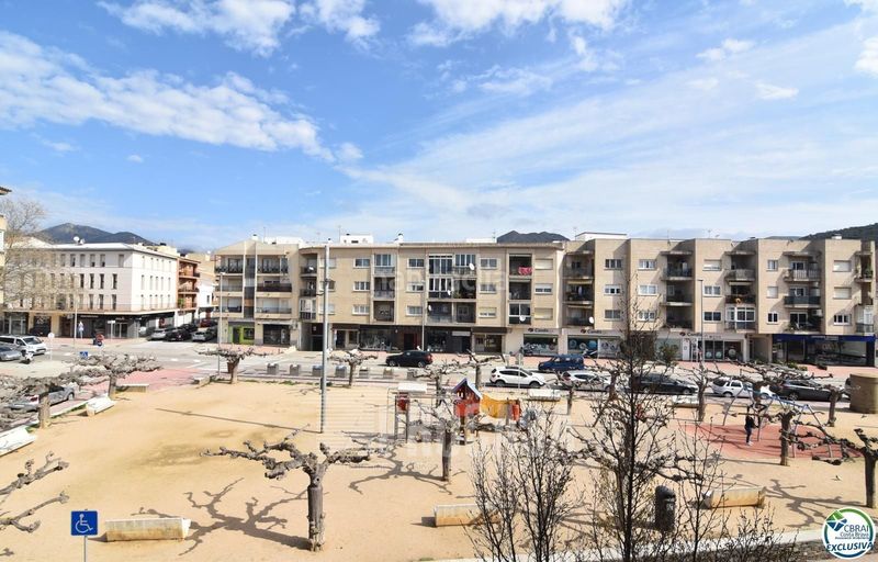 Foto 8bc9064e-f297-4f0d-8ce1-1f7068eab7b4. Pis a Centre Roses