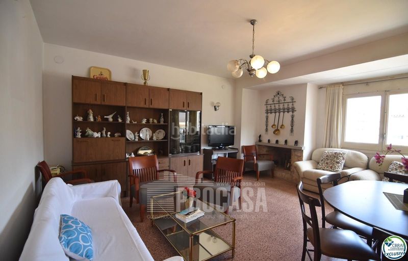 Foto e836d7f9-f981-4967-9f4a-bcd4c958aa75. Pis a Centre Roses