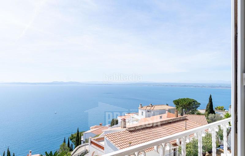 Foto e86b1b80-75df-4de4-9e26-5055f7f48b86. Chalet magnífica casa con vistas al mar en Puig Rom-Canyelles-Almadrava Roses