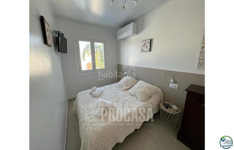 Foto a1c296fe-c7cd-443b-b8ba-3fe0fced2288. Chalet avec parking piscine dans Cap Ras - Creus - Falconera Empuriabrava