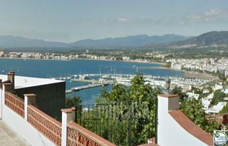 Terreny residencial  Maria aguilo. Terreno con impresionante vista a la bahía de roses