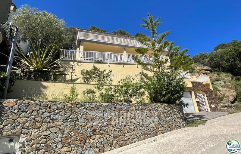 Foto 10ada8b9-d446-45b6-9fce-36e767c69295. Chalet preciosa casa con vistas al mar y a la piscina en Roses