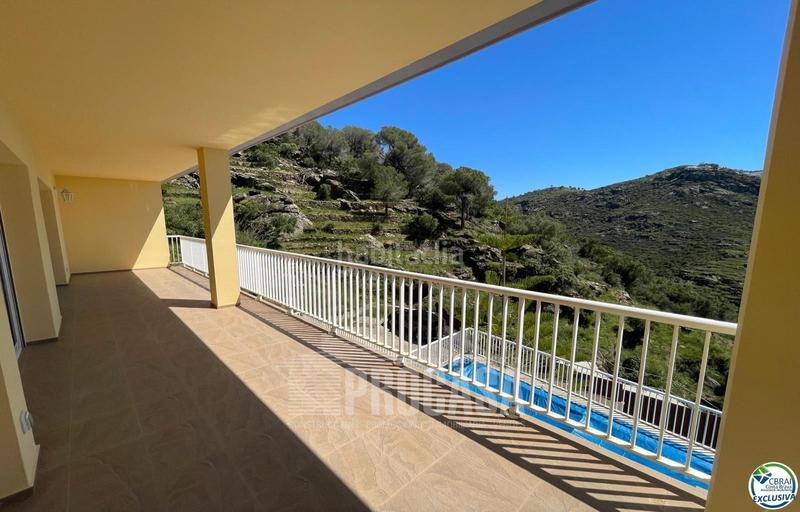 Foto 51c034df-570a-4824-a236-a28b43af19f7. Chalet preciosa casa con vistas al mar y a la piscina en Roses