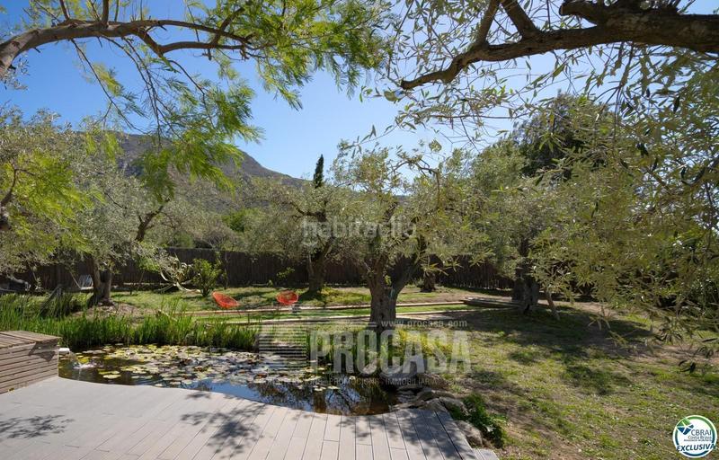 Foto e45b6a8a-d3b8-4621-8148-2e4c0679f5a5. Chalet magnífica villa reformada rodeada de naturaleza en Palau-saverdera