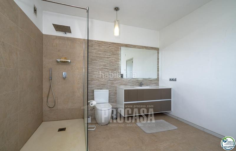 Foto f1fe6f58-0659-4d7c-83ea-9fa35664c9ae. Chalet magnífica villa reformada rodeada de naturaleza en Palau-saverdera