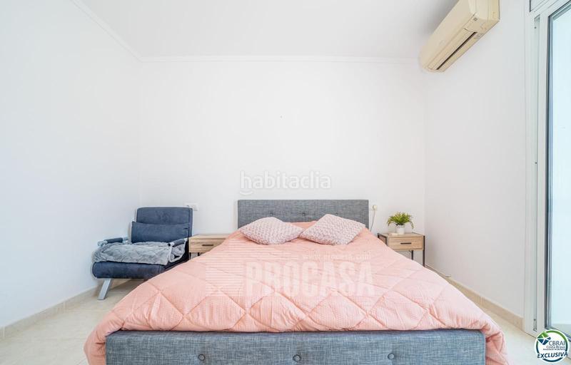 Foto 73e72dfb-364b-40dd-8efe-39424c9acd3d. Casa adossada amb calefacció aparcament a Port Grec - Port Moxó Empuriabrava