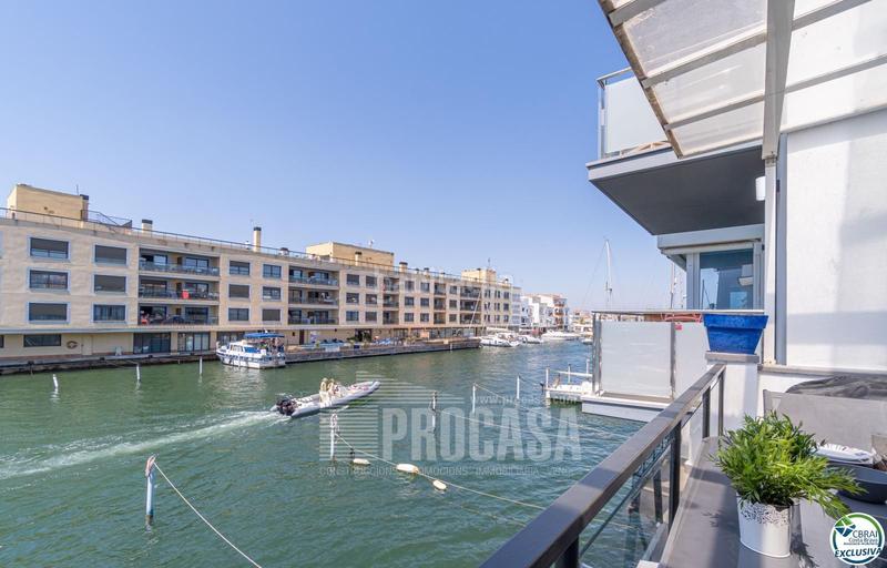 Foto 7d88d0e1-09c9-484b-a19a-17cefc570efd. Casa adossada amb calefacció aparcament a Port Grec - Port Moxó Empuriabrava