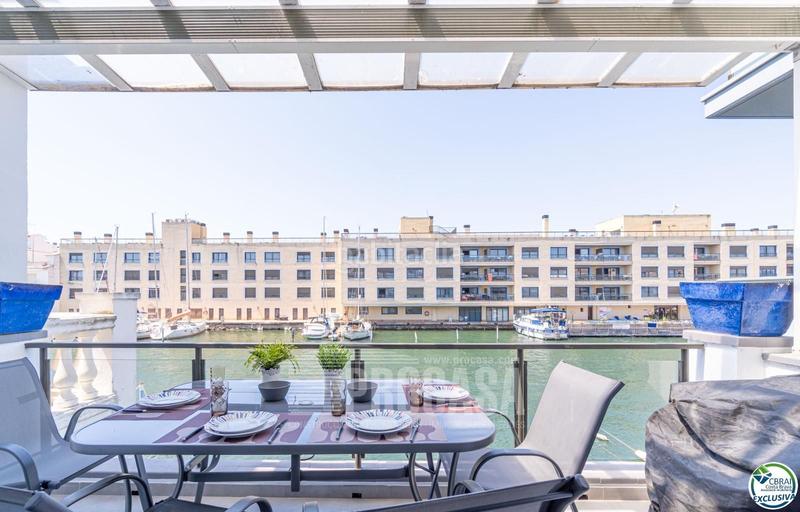 Foto 87efa416-b29c-4fcc-9c4c-1f410b3352f9. Casa adossada amb calefacció aparcament a Port Grec - Port Moxó Empuriabrava