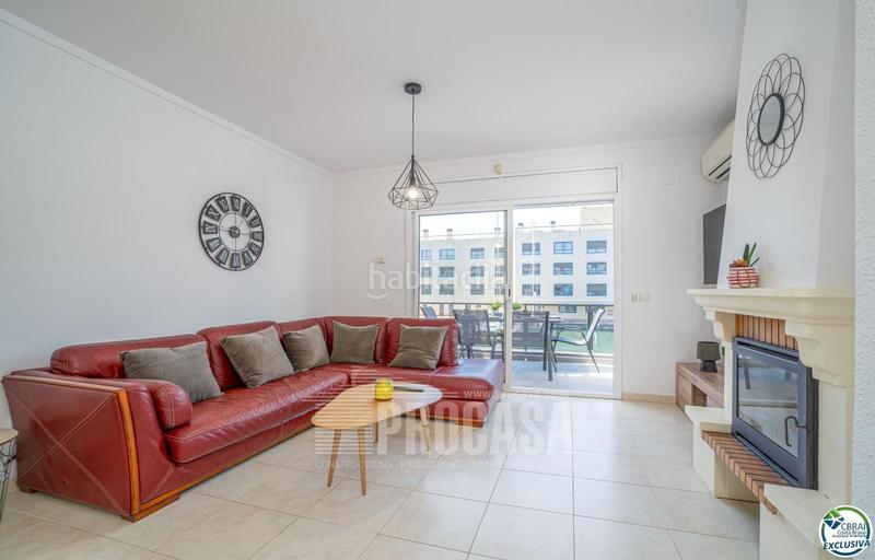 Foto a84e01a7-ea41-4ab4-ab89-4ddccdf0089c. Casa adossada amb calefacció aparcament a Port Grec - Port Moxó Empuriabrava