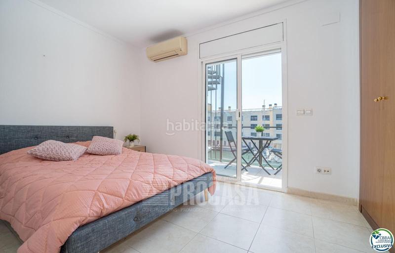 Foto ba75edf8-13e2-4fc1-9f72-84ae84f06bf8. Casa adossada amb calefacció aparcament a Port Grec - Port Moxó Empuriabrava