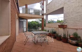 Xalet  Ponent. Casa con gran terraza y 4 habitaciones en roses